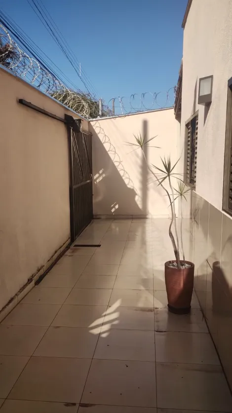 imagem 2 - Casa Para Venda No Bairro Custodio Pereira imagem 2 - Casa Para Venda No Bairro Custodio Pereira