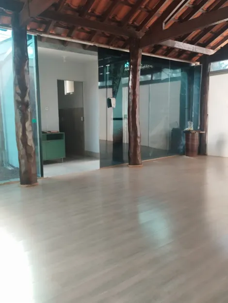 imagem 1 - Cômodo comercial Para Locação no Bairro Jardim Karaiba imagem 1 - Cômodo comercial Para Locação no Bairro Jardim Karaiba