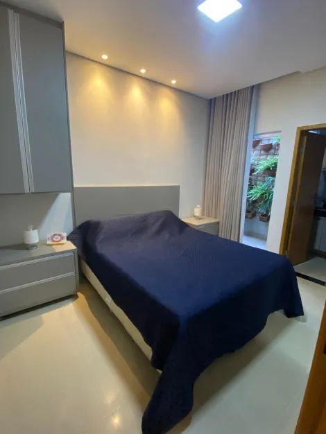 imagem 4 - Casa para venda no bairro Novo Mundo imagem 4 - Casa para venda no bairro Novo Mundo