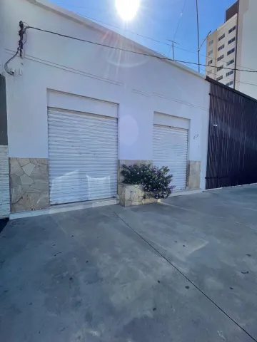 imagem 2 - COMODO COMERCIAL EM FRENTE PRAÇA NO CENTRO imagem 2 - COMODO COMERCIAL EM FRENTE PRAÇA NO CENTRO