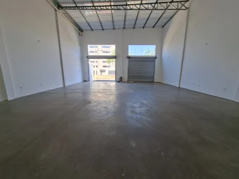 imagem 2 - Galpão para locação no bairro Novo Mundo imagem 2 - Galpão para locação no bairro Novo Mundo