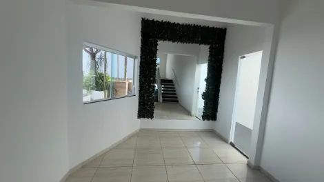 imagem 5 - Casa estilo sobrado para locação no bairro Jardim Karaiba imagem 5 - Casa estilo sobrado para locação no bairro Jardim Karaiba