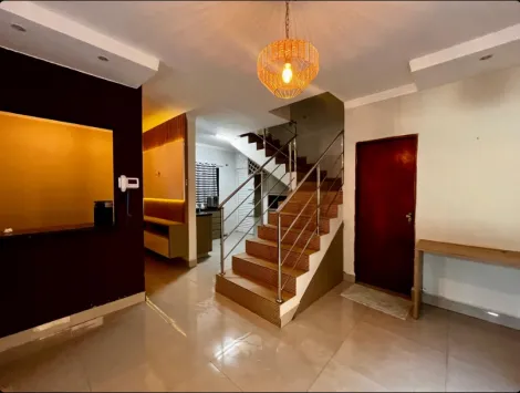 imagem 1 - Casa estilo sobrado para venda no bairro Luizote Freitas em Uberlândia imagem 1 - Casa estilo sobrado para venda no bairro Luizote Freitas em Uberlândia