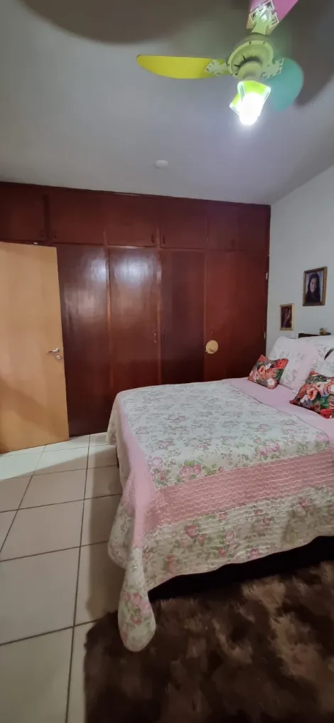 imagem 5 - Casa para venda no bairro Segismundo Pereira imagem 5 - Casa para venda no bairro Segismundo Pereira