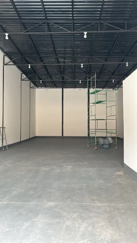 imagem 1 - Galpão para locação no bairro Alto Umuarama imagem 1 - Galpão para locação no bairro Alto Umuarama