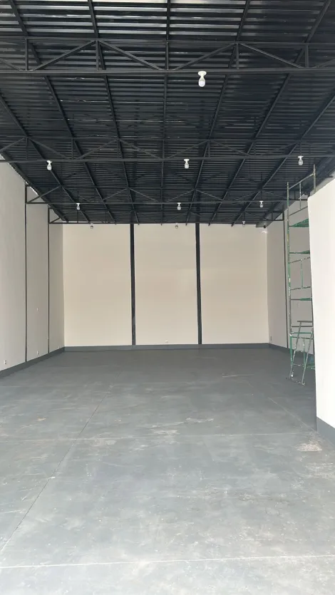 imagem 3 - Galpão para locação no bairro Alto Umuarama imagem 3 - Galpão para locação no bairro Alto Umuarama