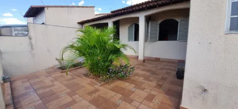 imagem 2 - Casa para venda no bairro Osvaldo Rezende imagem 2 - Casa para venda no bairro Osvaldo Rezende