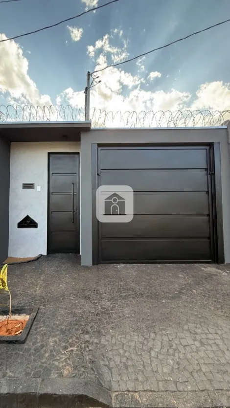 imagem 1 - Casa para venda no bairro Segismundo Pereira imagem 1 - Casa para venda no bairro Segismundo Pereira