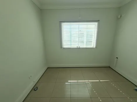 imagem 3 - Sobrado para locação no bairro Martins imagem 3 - Sobrado para locação no bairro Martins