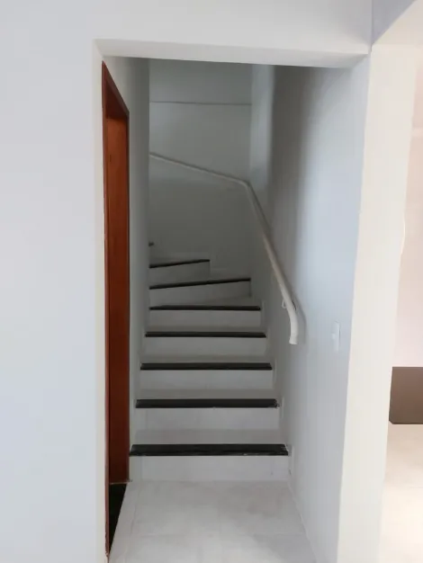 imagem 5 - Casa estilo sobrado para venda no bairro Jardim Karaíba imagem 5 - Casa estilo sobrado para venda no bairro Jardim Karaíba