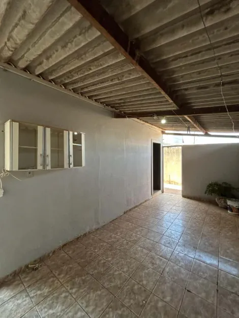 imagem 4 - Casa para venda no bairro Segismundo Pereira imagem 4 - Casa para venda no bairro Segismundo Pereira