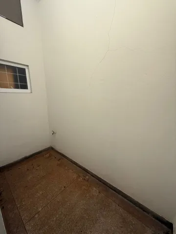 imagem 5 - Comodo comercial em rua bem movimentada. imagem 5 - Comodo comercial em rua bem movimentada.