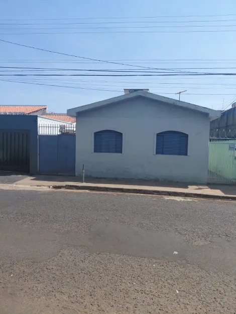imagem 2 - Colônia para venda no bairro Martins imagem 2 - Colônia para venda no bairro Martins