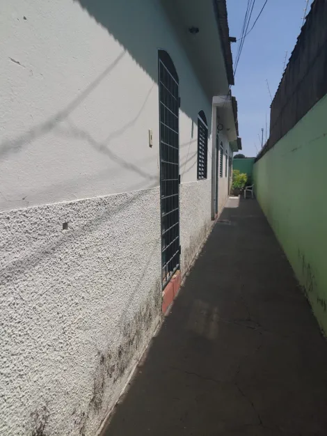imagem 3 - Colônia para venda no bairro Martins imagem 3 - Colônia para venda no bairro Martins