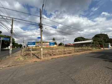imagem 1 - Área para locação no bairro Saraiva imagem 1 - Área para locação no bairro Saraiva