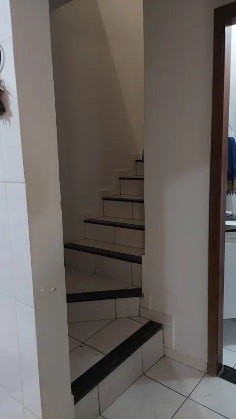 imagem 4 - Casa estilo sobrado para venda no bairro Jardim Holanda imagem 4 - Casa estilo sobrado para venda no bairro Jardim Holanda