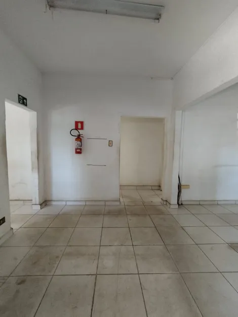 imagem 5 - Galpão Comercial disponível para locação Bairro Martins imagem 5 - Galpão Comercial disponível para locação Bairro Martins