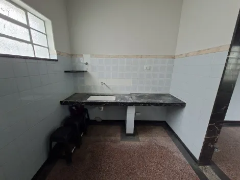 imagem 4 - Casa disponível para locação comercial ou residencial no bairro Martins imagem 4 - Casa disponível para locação comercial ou residencial no bairro Martins